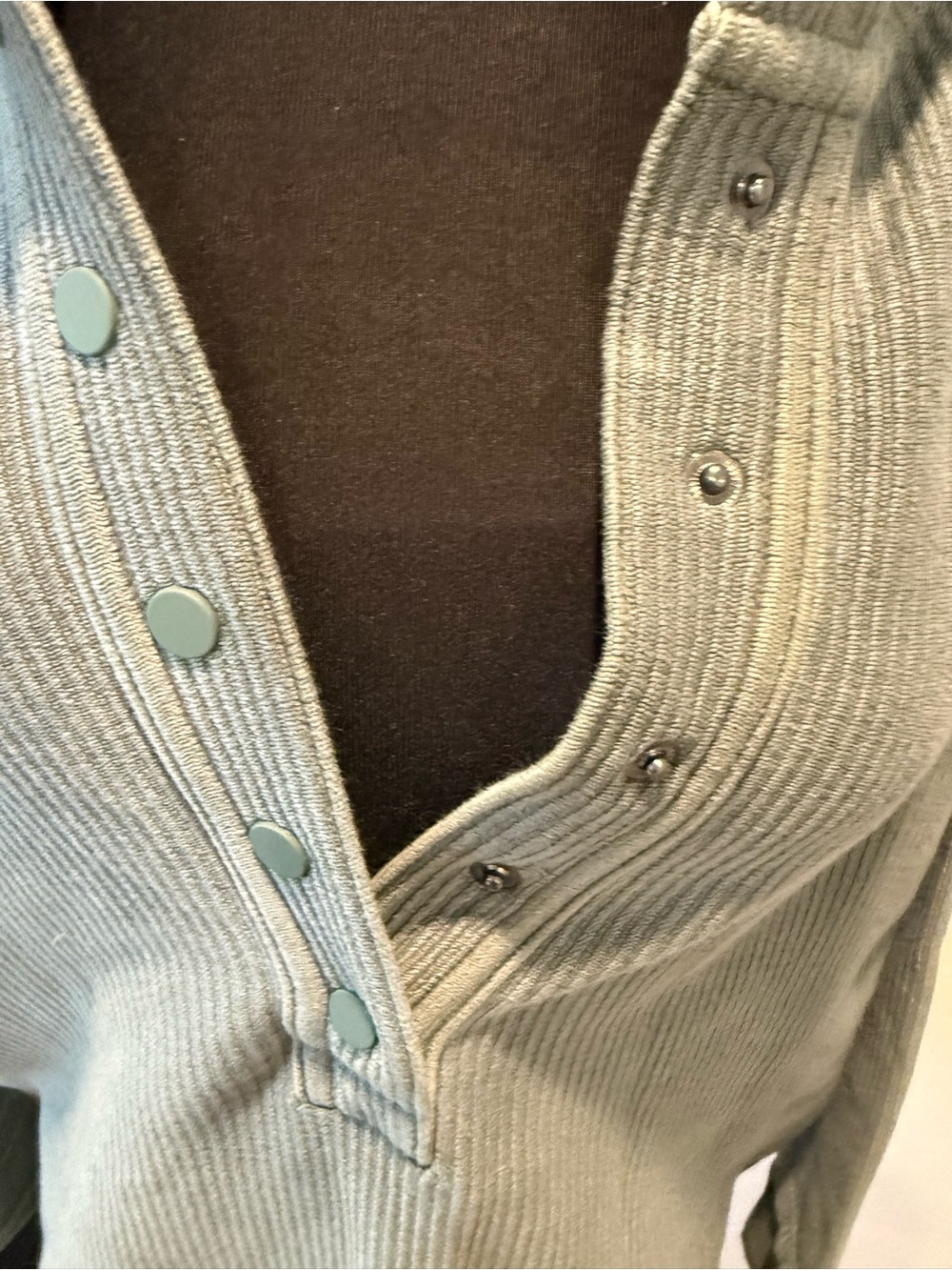 aerie Sage Green Ribbed Snap-Front Hooded Sweater - Picture 4 of 5